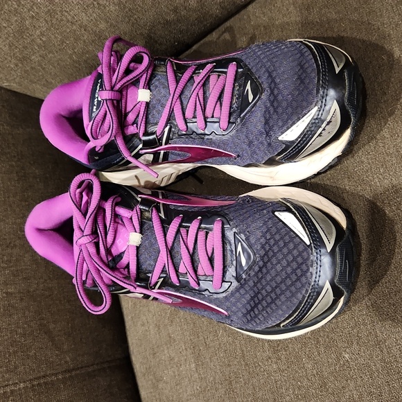 Brooks Ravenna 8 Womens running shoes size 8 - Picture 3 of 11